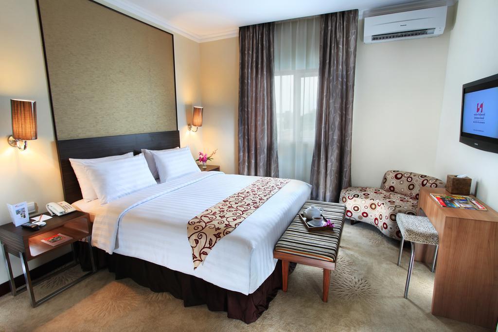 Swiss-Belinn Pangkalanbuun Kültér fotó