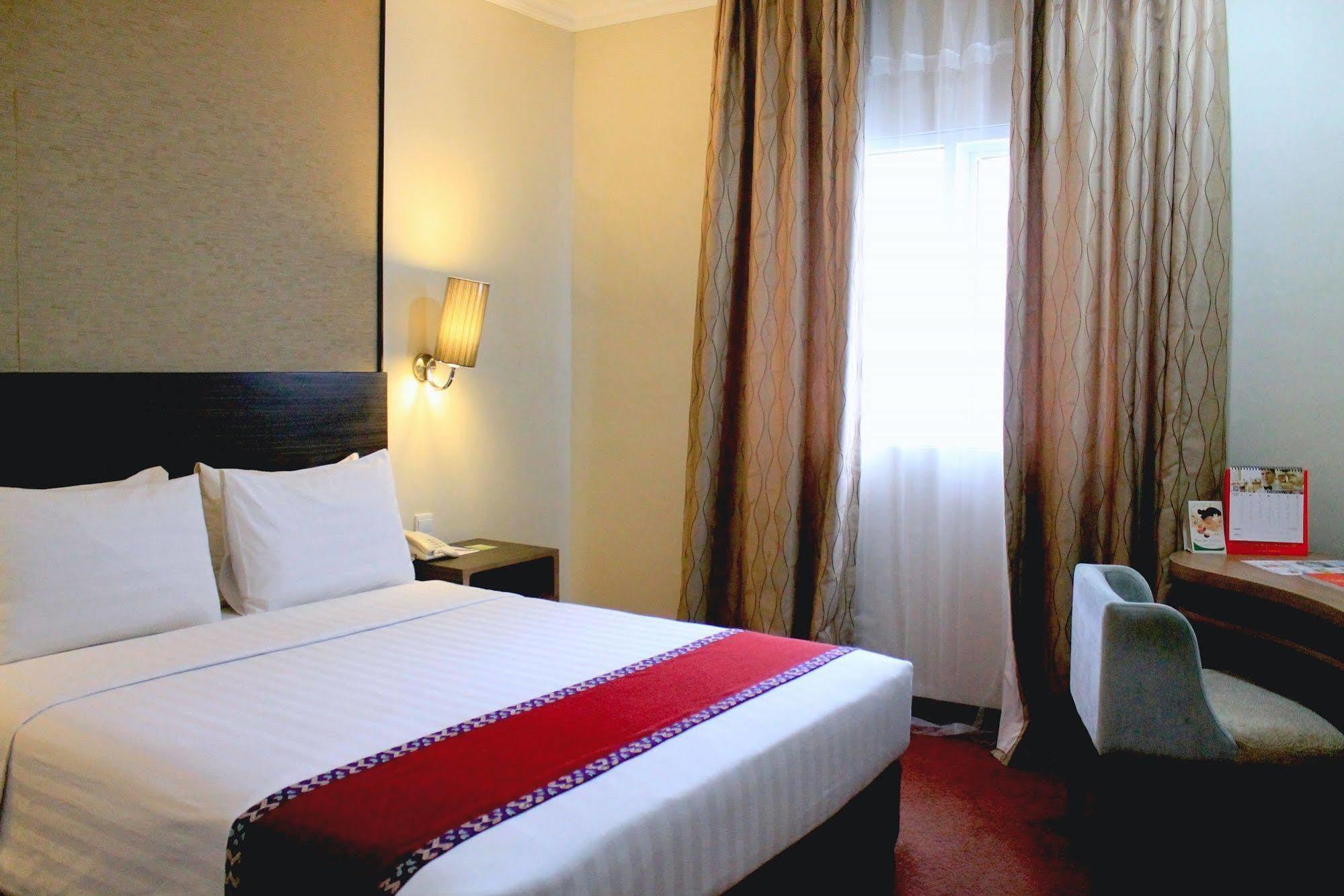 Swiss-Belinn Pangkalanbuun Kültér fotó
