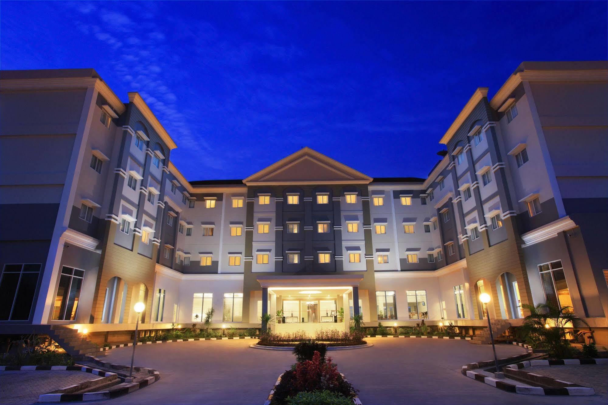 Swiss-Belinn Pangkalanbuun Kültér fotó